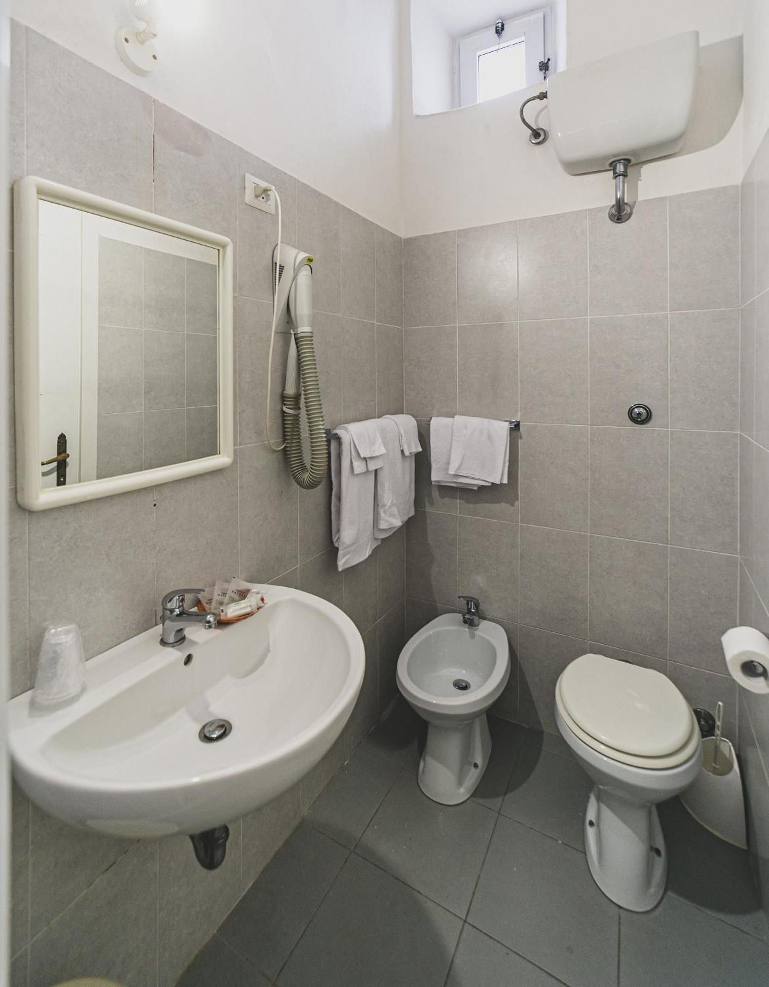 Alfiero 2* Porto Santo Stefano (Grosseto)